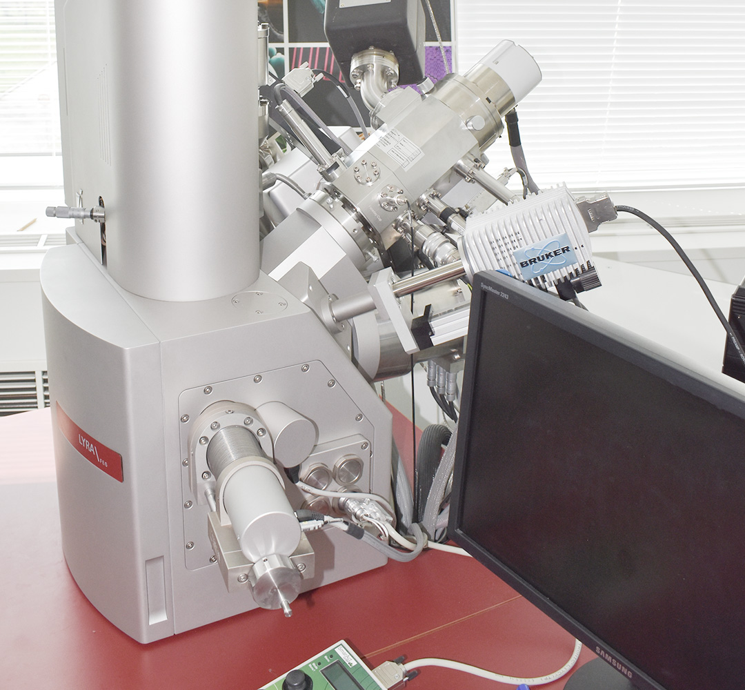 Focused-ion-beam-and-field-emission-scanning-electron-microscope.jpg (290 KB)